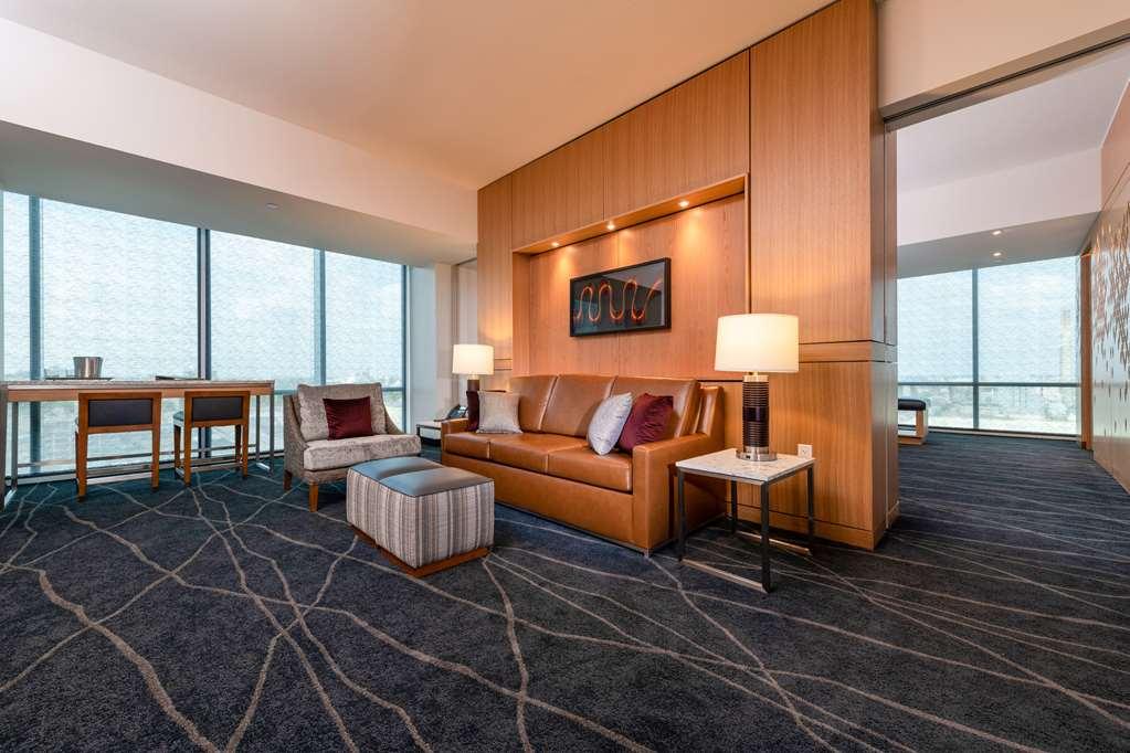 Potawatomi Hotel & Casino Milwaukee Room photo